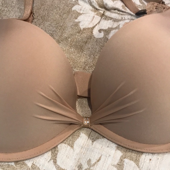 Victoria’s Secret Padded Demi Lace/Rhinestone Bra - Picture 3 of 8